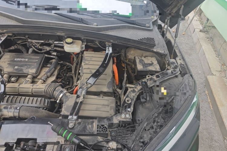 Used BYD Song PLUS New Energy 2025 DM-i 112KM Prestige Model Engine Bay Left