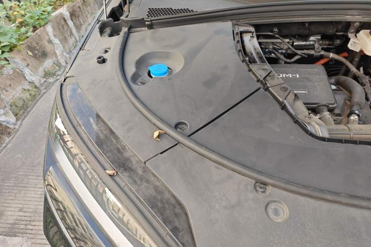 Used BYD Song PLUS New Energy 2025 DM-i 112KM Prestige Model Engine Bay Right