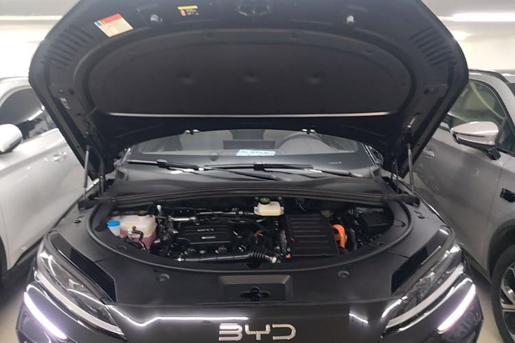 Used BYD Song PLUS New Energy 2025 DM-i Intelligent Driving 160KM Flagship Model Engine Bay