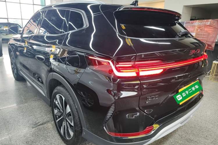 Used BYD Song PLUS New Energy 2025 EV 520km Premium Version Exterior 2