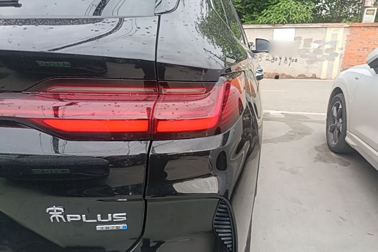 Used BYD Song PLUS New Energy 2025 EV Intelligent Driving Version 520km Premium Model Exterior 3