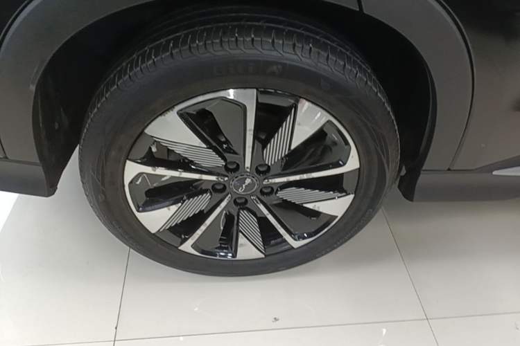 Used BYD Song PLUS New Energy 2025 EV Smart Drive Edition 605km Flagship Model Exterior 5