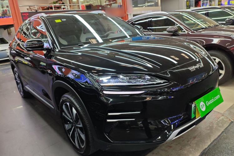 Used BYD Song PLUS New Energy 2025 EV 520km Premium Version Front Right 45 Deg