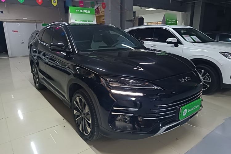 Used BYD Song PLUS New Energy 2025 DM-i 112KM Prestige Model Front Right 45 Deg