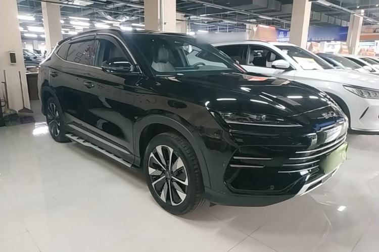 Used BYD Song PLUS New Energy 2025 DM-i 112KM Prestige Model Front Right 45 Deg