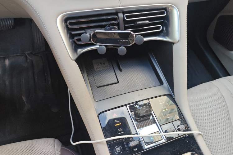 Used BYD Song PLUS New Energy 2025 DM-i 112KM Prestige Model Gear Lever