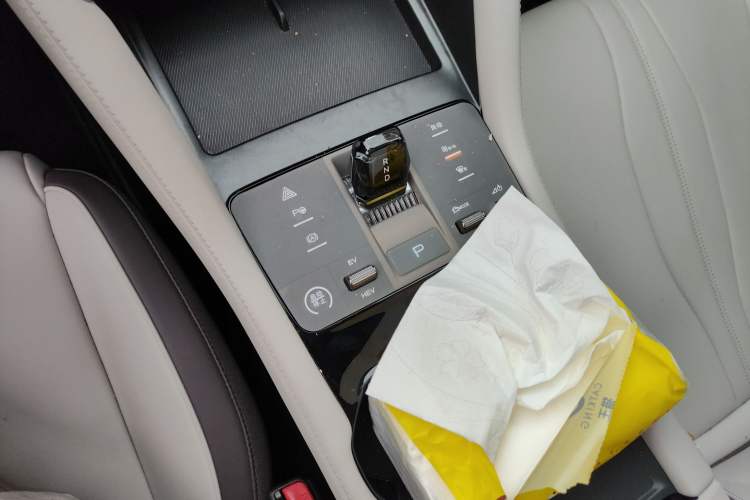 Used BYD Song PLUS New Energy 2025 DM-i 112KM Prestige Model Gear Lever