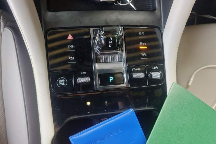 Used BYD Song PLUS New Energy 2025 EV Intelligent Driving Version 520km Premium Model Gear Lever