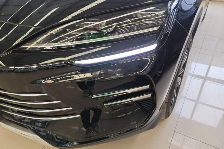 Used BYD Song PLUS New Energy 2025 DM-i 112KM Prestige Model Left Front Headlight