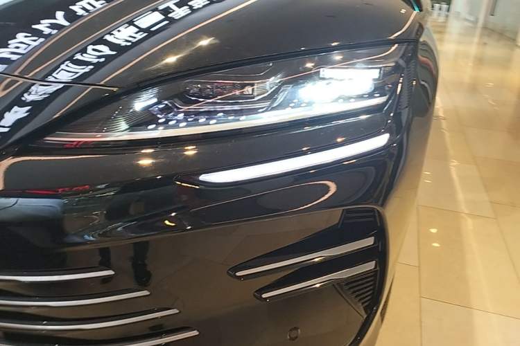 Used BYD Song PLUS New Energy 2025 DM-i Intelligent Driving 160KM Flagship Model Left Front Headlight