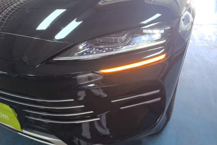 Used BYD Song PLUS New Energy 2025 DM-i 112KM Prestige Model Left Front Headlight