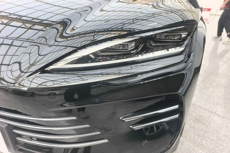 Used BYD Song PLUS New Energy 2025 DM-i Smart Drive 112KM Prestige Model Left Front Headlight