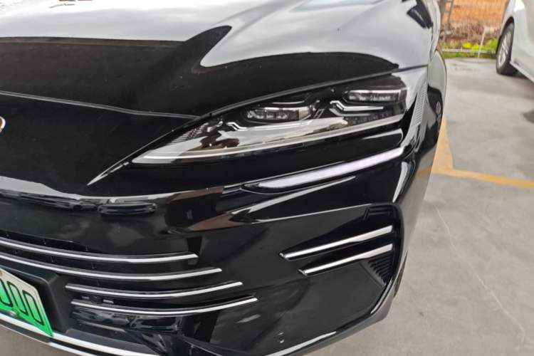 Used BYD Song PLUS New Energy 2025 DM-i 75KM Luxury Model Left Front Headlight