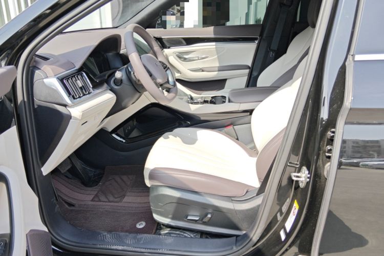 Used BYD Song PLUS New Energy 2025 DM-i Intelligent Driving 112KM Prestige Model Left Front Seat