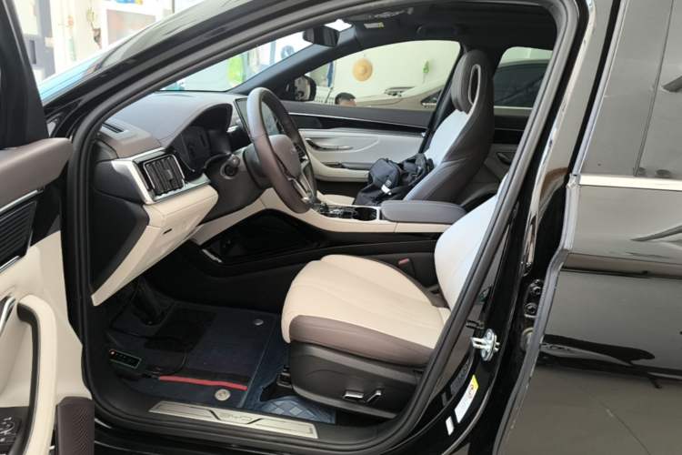 Used BYD Song PLUS New Energy 2025 DM-i Intelligent Driving 160KM Flagship Model Left Front Seat