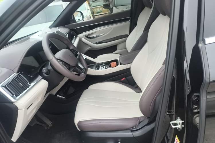 Used BYD Song PLUS New Energy 2025 DM-i 112KM Prestige Model Left Front Seat