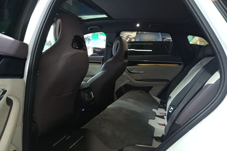 Used BYD Song PLUS New Energy 2025 DM-i 112KM Prestige Model Left Rear Seat
