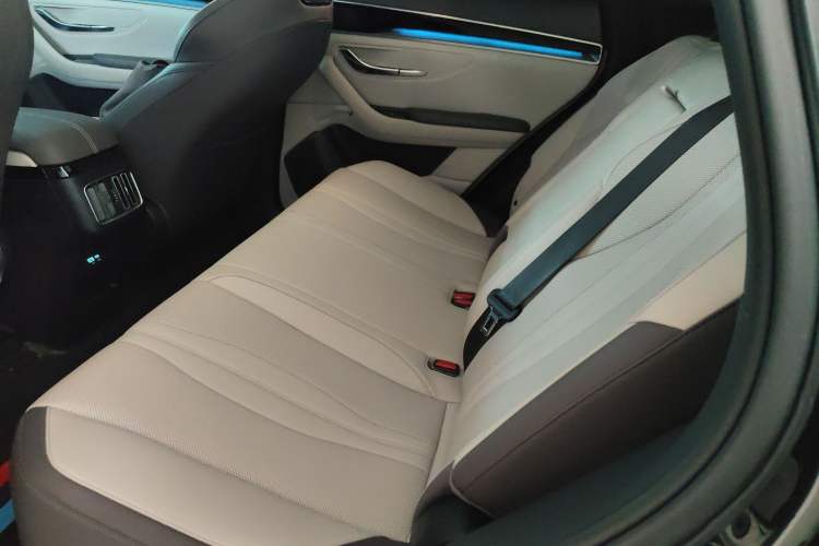 Used BYD Song PLUS New Energy 2025 DM-i 112KM Prestige Model Left Rear Seat