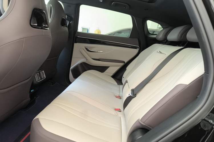Used BYD Song PLUS New Energy 2025 DM-i Intelligent Driving 160KM Flagship Model Left Rear Seat