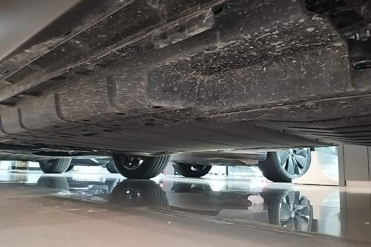 Used BYD Song PLUS New Energy 2025 DM-i Intelligent Driving 160KM Flagship Model Left Side Sill