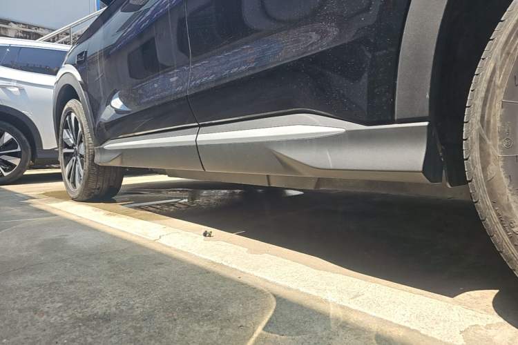 Used BYD Song PLUS New Energy 2025 EV Smart Drive Edition 605km Flagship Model Left Side Sill