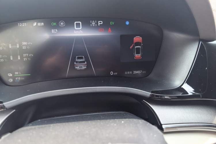 Used BYD Song PLUS New Energy 2025 DM-i 160KM Flagship Model Odometer Close Up