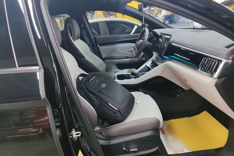 Used BYD Song PLUS New Energy 2025 EV 520km Premium Version Right Front Seat