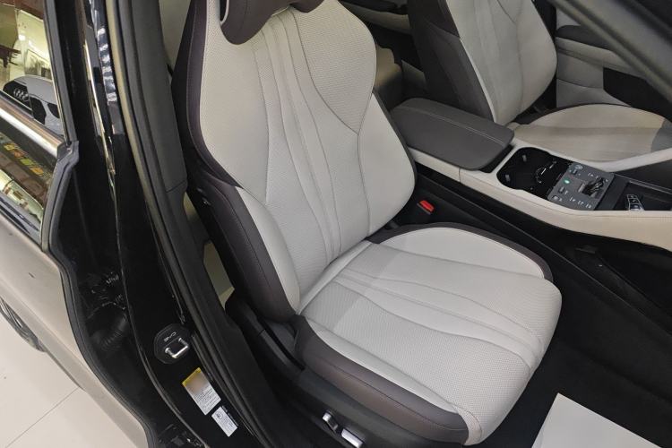 Used BYD Song PLUS New Energy 2025 DM-i 112KM Prestige Model Right Front Seat