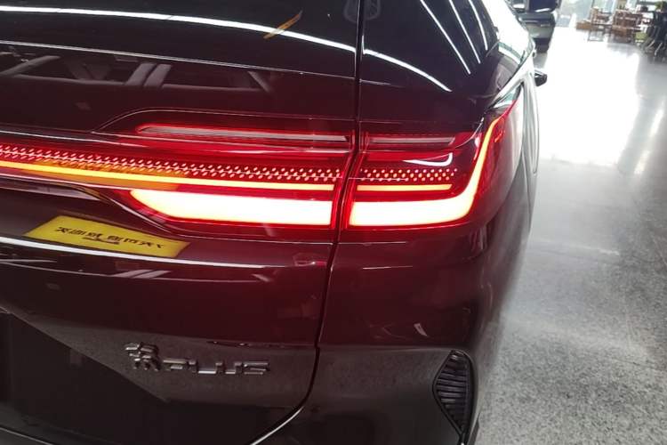 Used BYD Song PLUS New Energy 2025 EV 520km Premium Version Right Rear Taillight