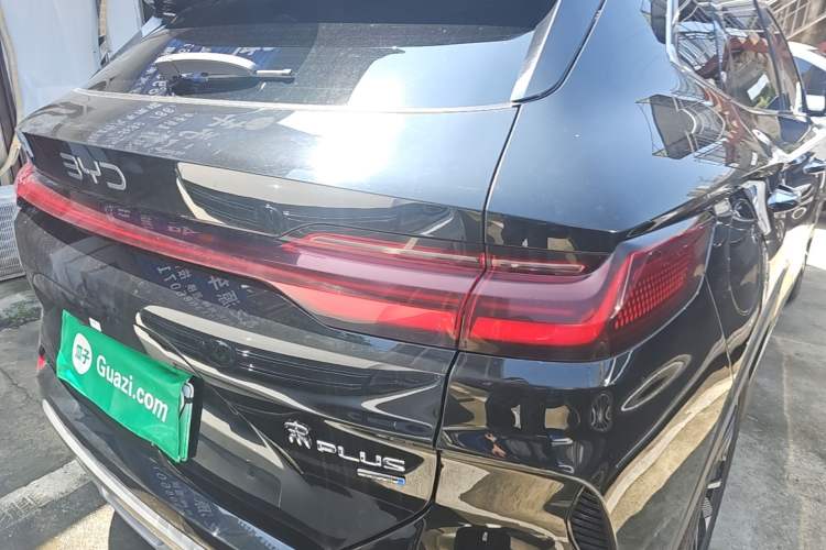 Used BYD Song PLUS New Energy 2025 EV Smart Drive Edition 605km Flagship Model Right Rear Taillight
