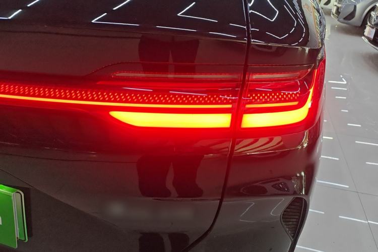 Used BYD Song PLUS New Energy 2025 DM-i 112KM Prestige Model Right Rear Taillight