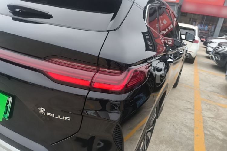 Used BYD Song PLUS New Energy 2025 DM-i 112KM Prestige Model Right Rear Taillight