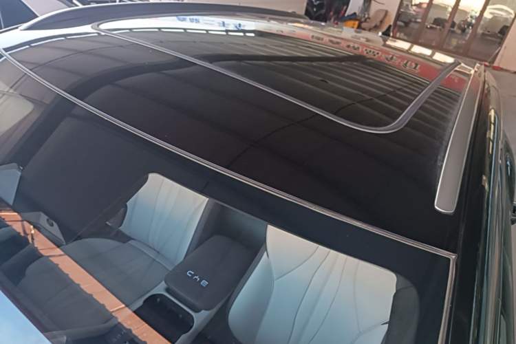 Used BYD Song PLUS New Energy 2025 DM-i 112KM Prestige Model Roof