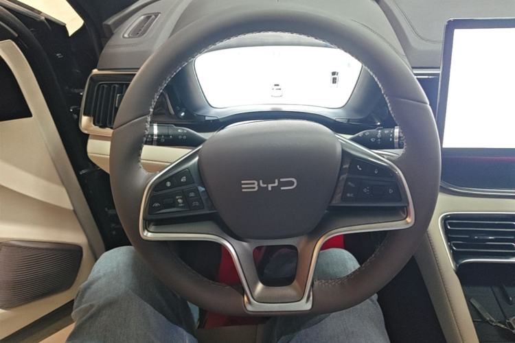 Used BYD Song PLUS New Energy 2025 DM-i 112KM Prestige Model Steering Wheel