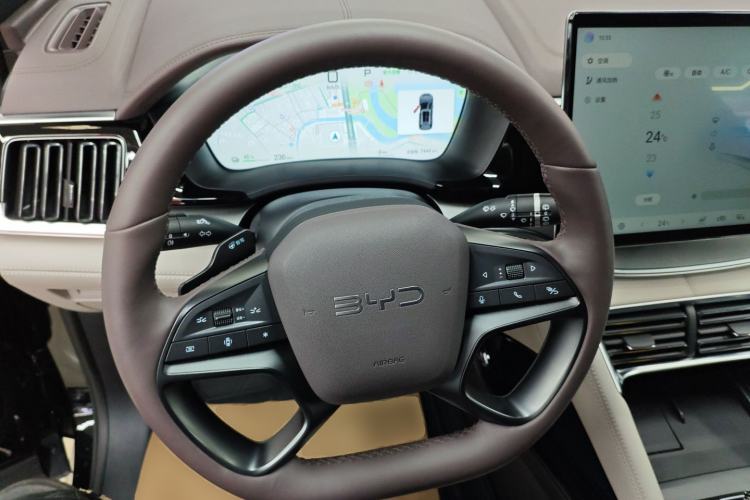 Used BYD Song PLUS New Energy 2025 EV 520km Premium Version Steering Wheel