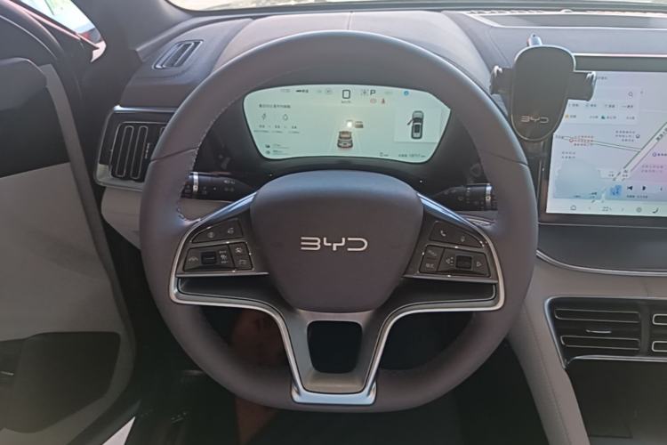 Used BYD Song PLUS New Energy 2025 DM-i 112KM Prestige Model Steering Wheel