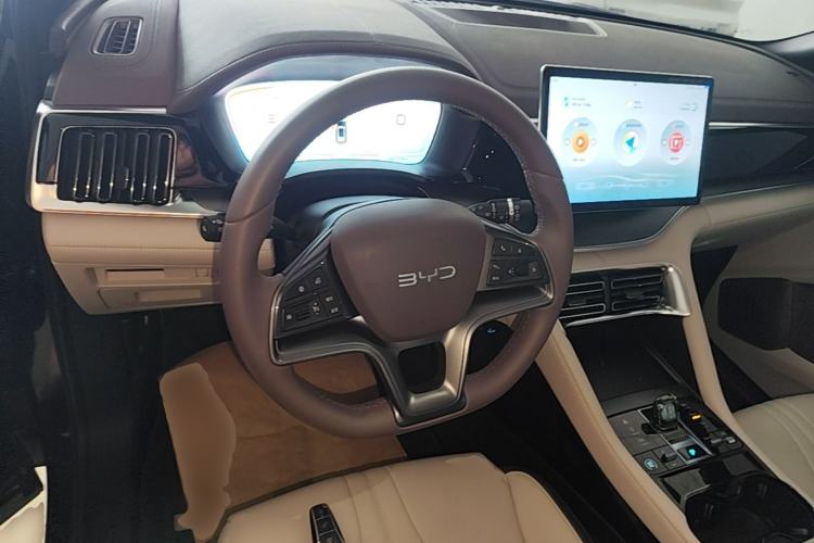 Used BYD Song PLUS New Energy 2025 DM-i 75KM Luxury Model Steering Wheel