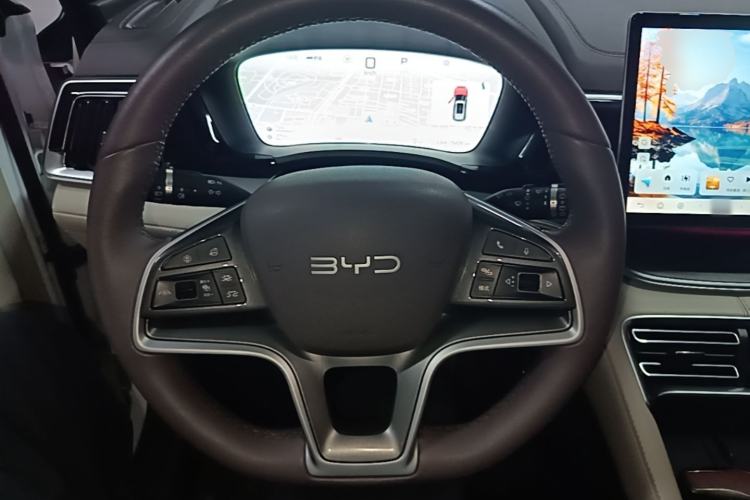 Used BYD Song PLUS New Energy 2025 DM-i 112KM Prestige Model Steering Wheel