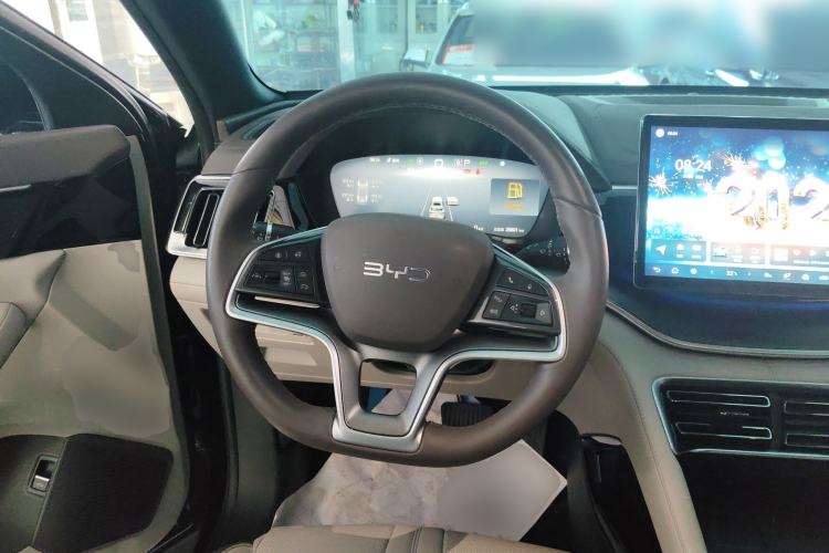 Used BYD Song PLUS New Energy 2025 DM-i 112KM Prestige Model Steering Wheel