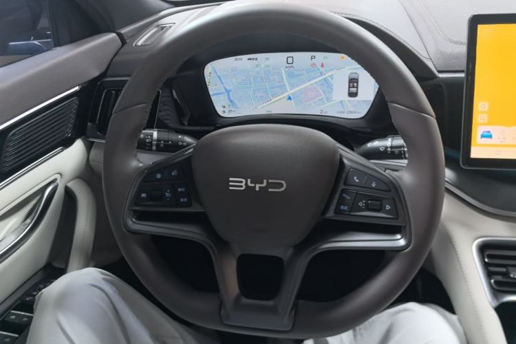 Used BYD Song PLUS New Energy 2025 DM-i 112KM Prestige Model Steering Wheel
