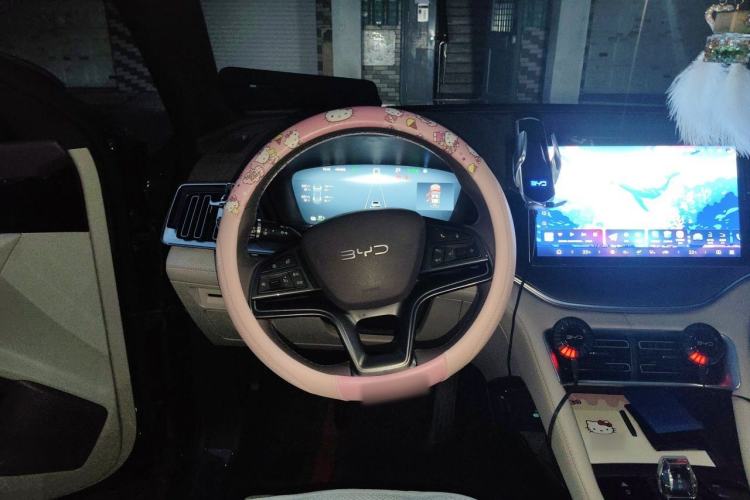 Used BYD Song PLUS New Energy 2025 EV 520km Luxury Version Steering Wheel