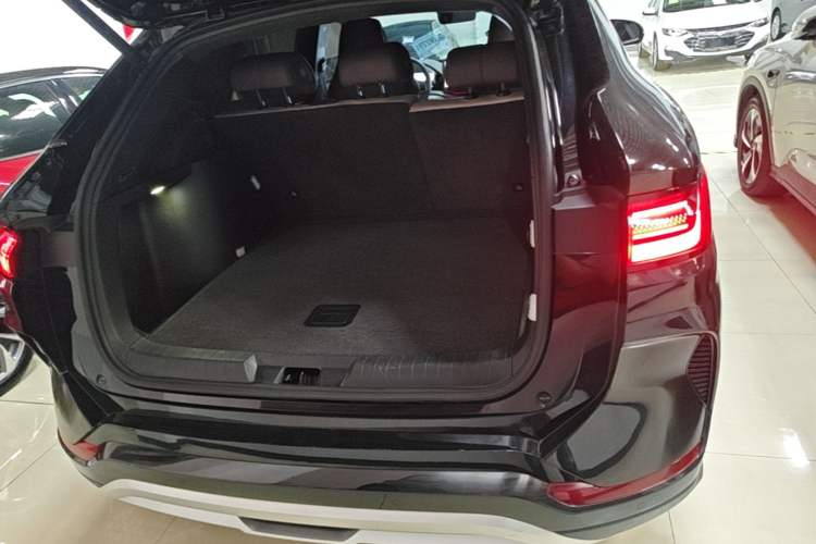 Used BYD Song PLUS New Energy 2025 DM-i 112KM Prestige Model Trunk