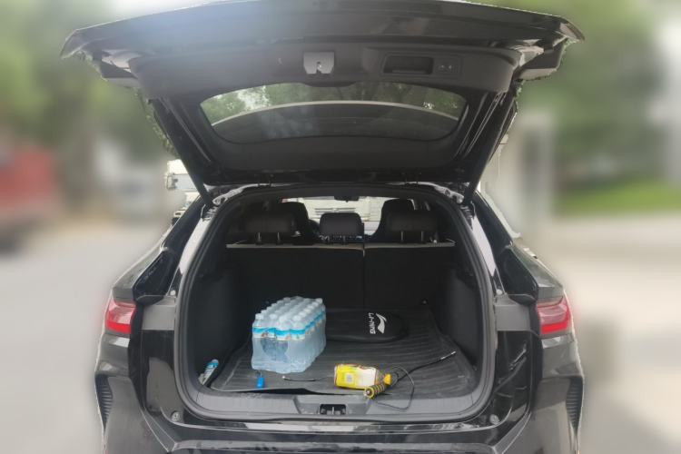 Used BYD Song PLUS New Energy 2025 DM-i Smart Drive 112KM Prestige Model Trunk