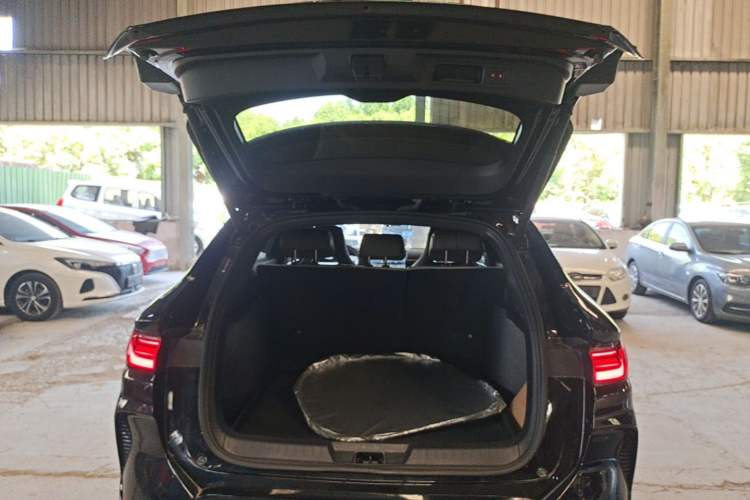Used BYD Song PLUS New Energy 2025 DM-i 112KM Prestige Model Trunk