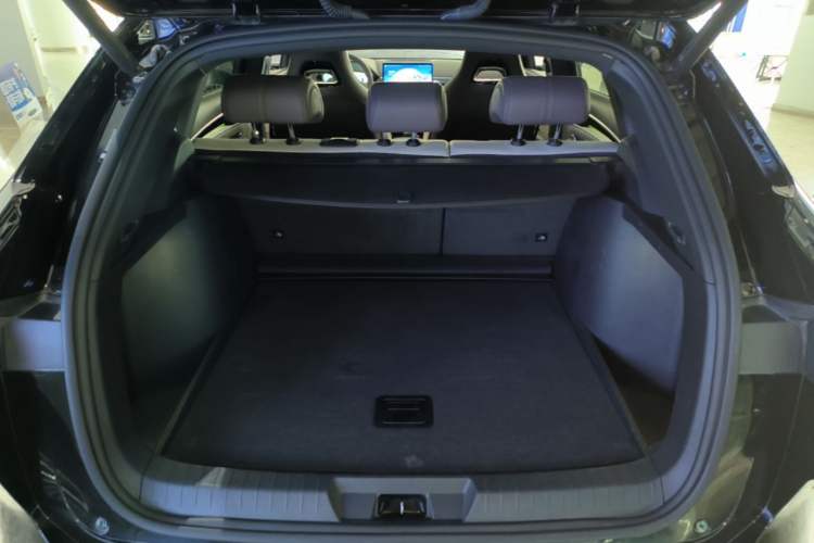 Used BYD Song PLUS New Energy 2025 DM-i 112KM Prestige Model Trunk