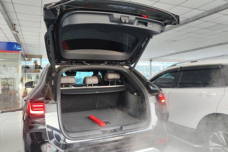 Used BYD Song PLUS New Energy 2025 DM-i 112KM Prestige Model Trunk