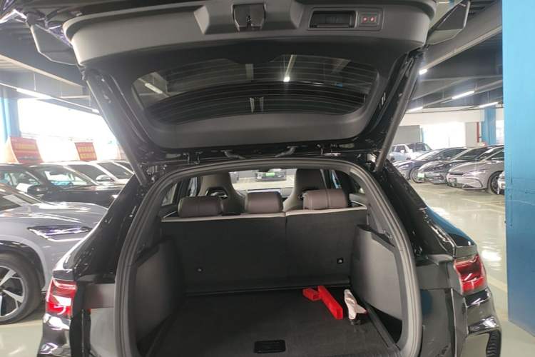 Used BYD Song PLUS New Energy 2025 DM-i Smart Drive 112KM Prestige Model Trunk