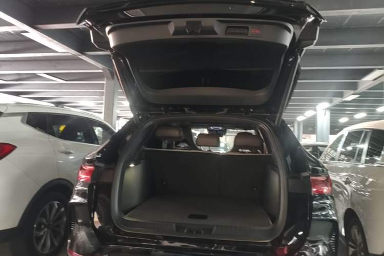 Used BYD Song PLUS New Energy 2025 DM-i Intelligent Driving 112KM Prestige Model Trunk