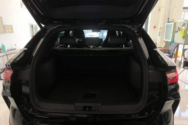 Used BYD Song PLUS New Energy 2025 DM-i Intelligent Driving 160KM Flagship Model Trunk
