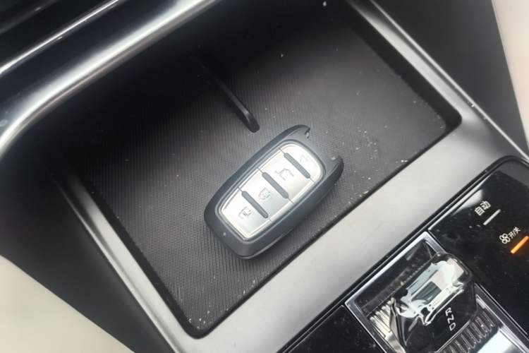 Used BYD Song PLUS New Energy 2025 DM-i 112KM Prestige Model Vehicle Key